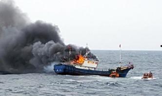 沿海吃瓜渔船事件,揭秘背后真相与争议